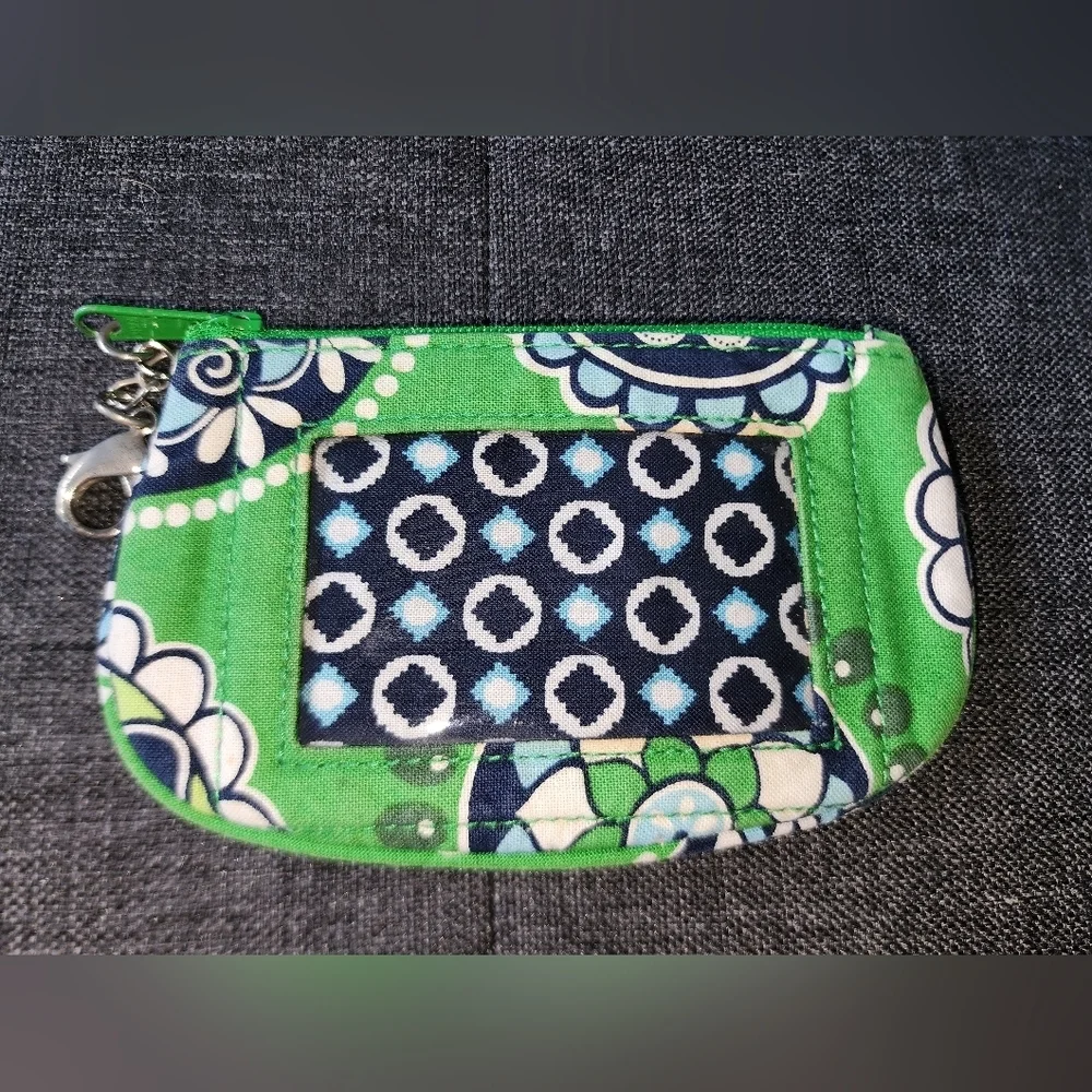 Preowned Vera Bradley green and‎ blue clip id case